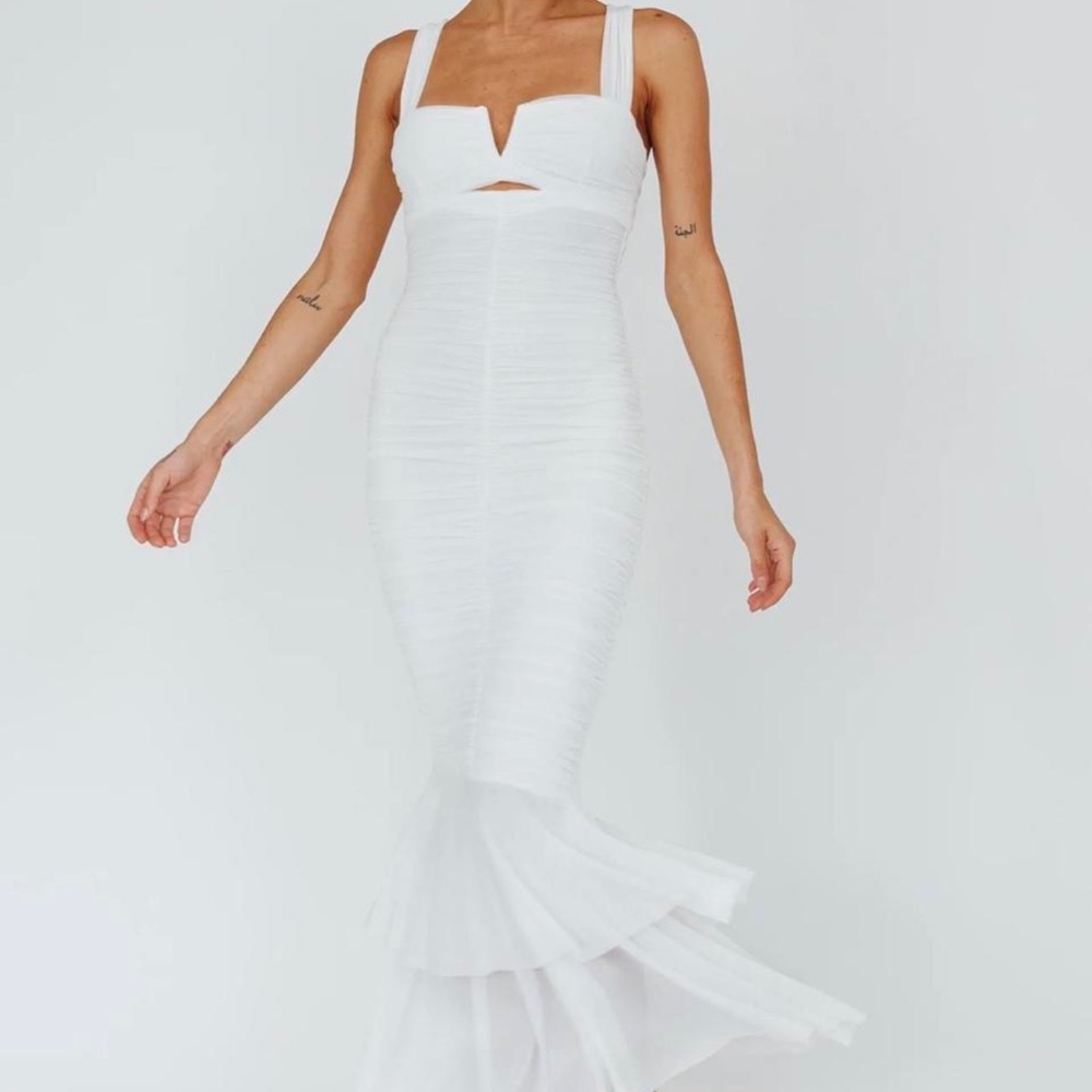 Selfie Leslie White Strapless Dress
